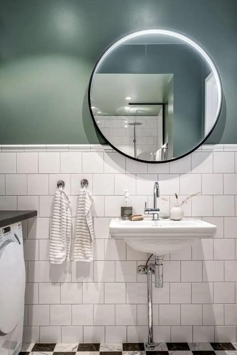 15 Ideas Creativas para Baños con Paredes a Media Altura que Sorprenden