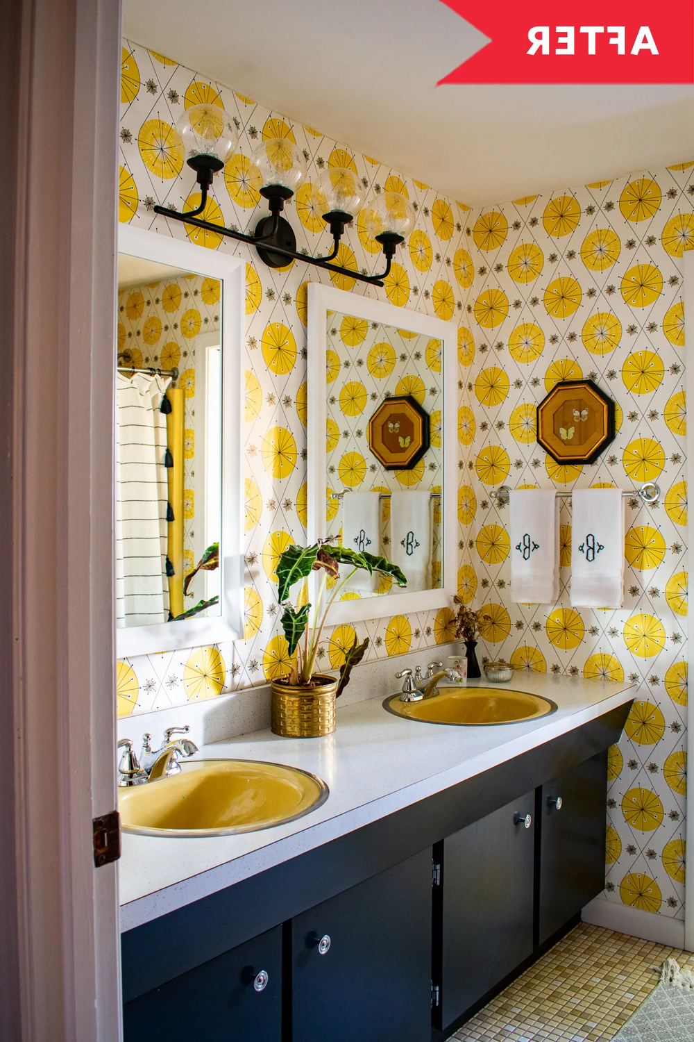 Baño vibrante con diseño geométrico