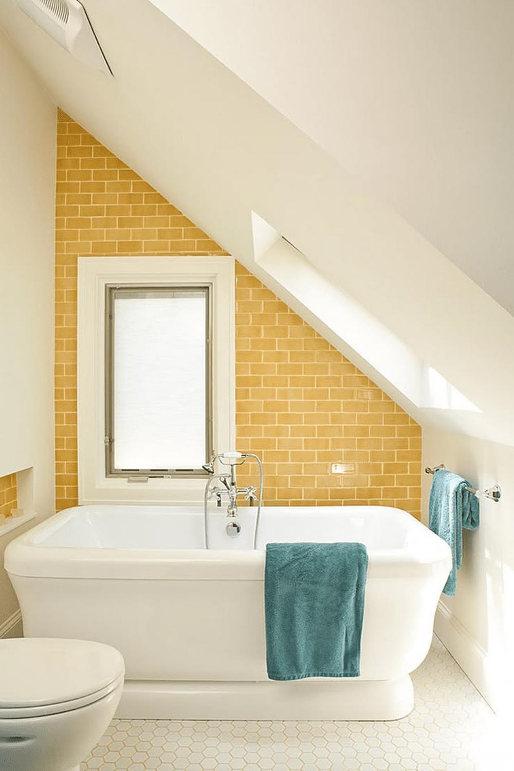 Attic bathroom with vintage touches in a modern setup