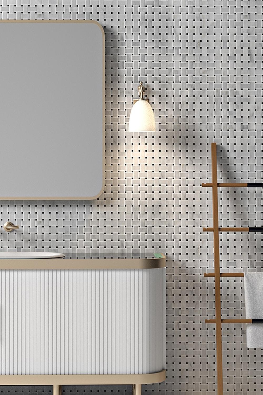 Baño contemporáneo con azulejos trenzados y accesorios funcionales