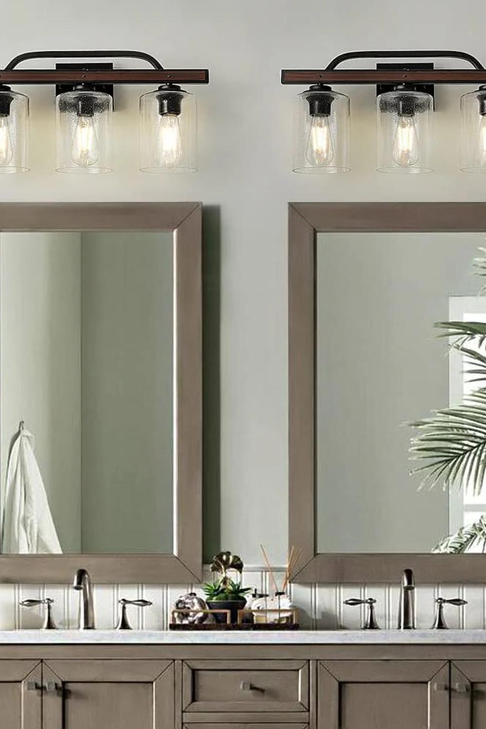 Iluminación con encanto en el ambiente con texturas sobre el espejo del baño