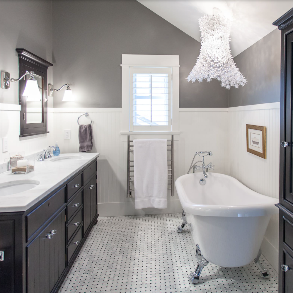 Modern bathroom with gray beadboard and contrasting elements
