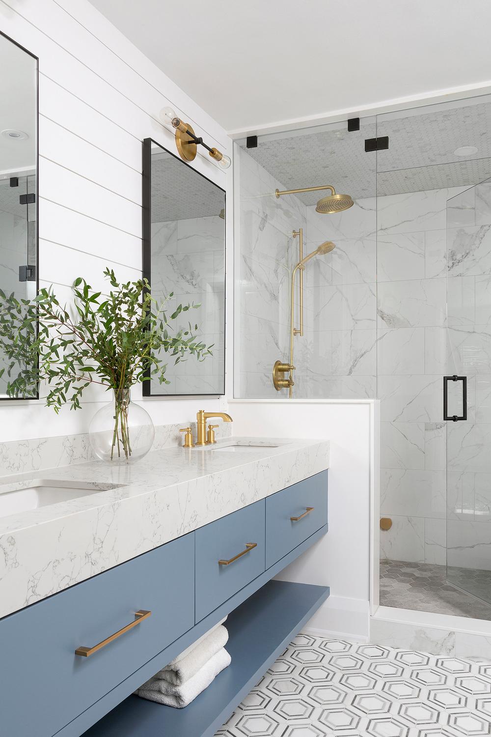 Playful textures in blue and gray bathroom