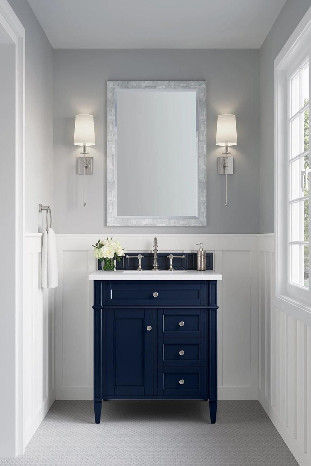 Lavabo en azul marino con elegancia moderna