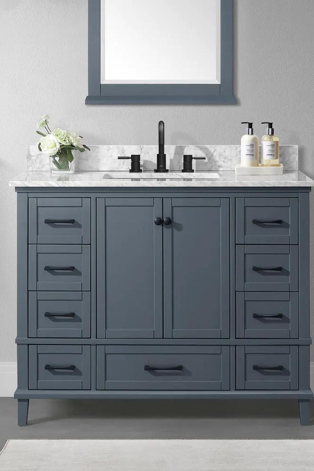 Lavabo oscuro con acabado contemporáneo