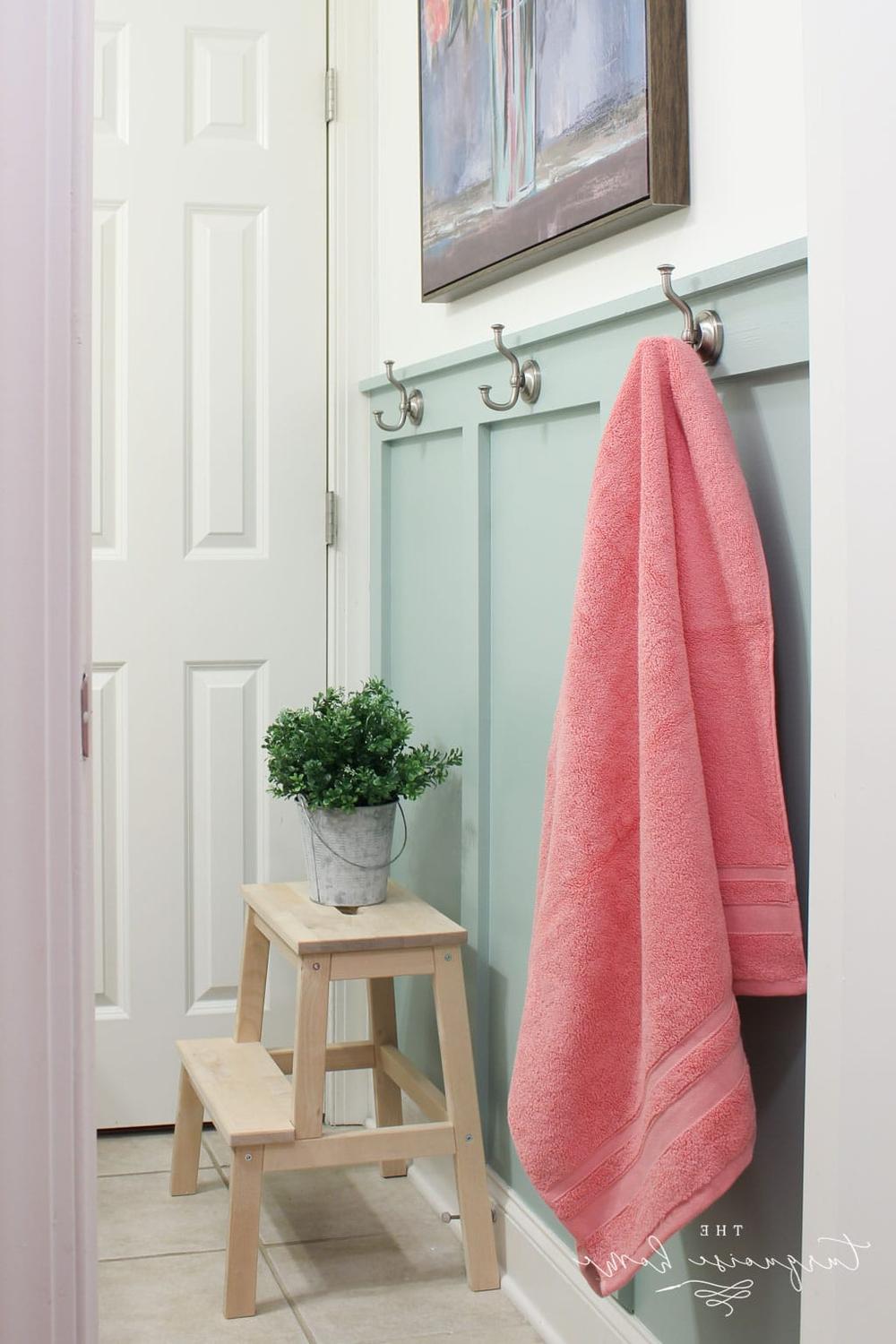 Baño rústico con tendencias modernas