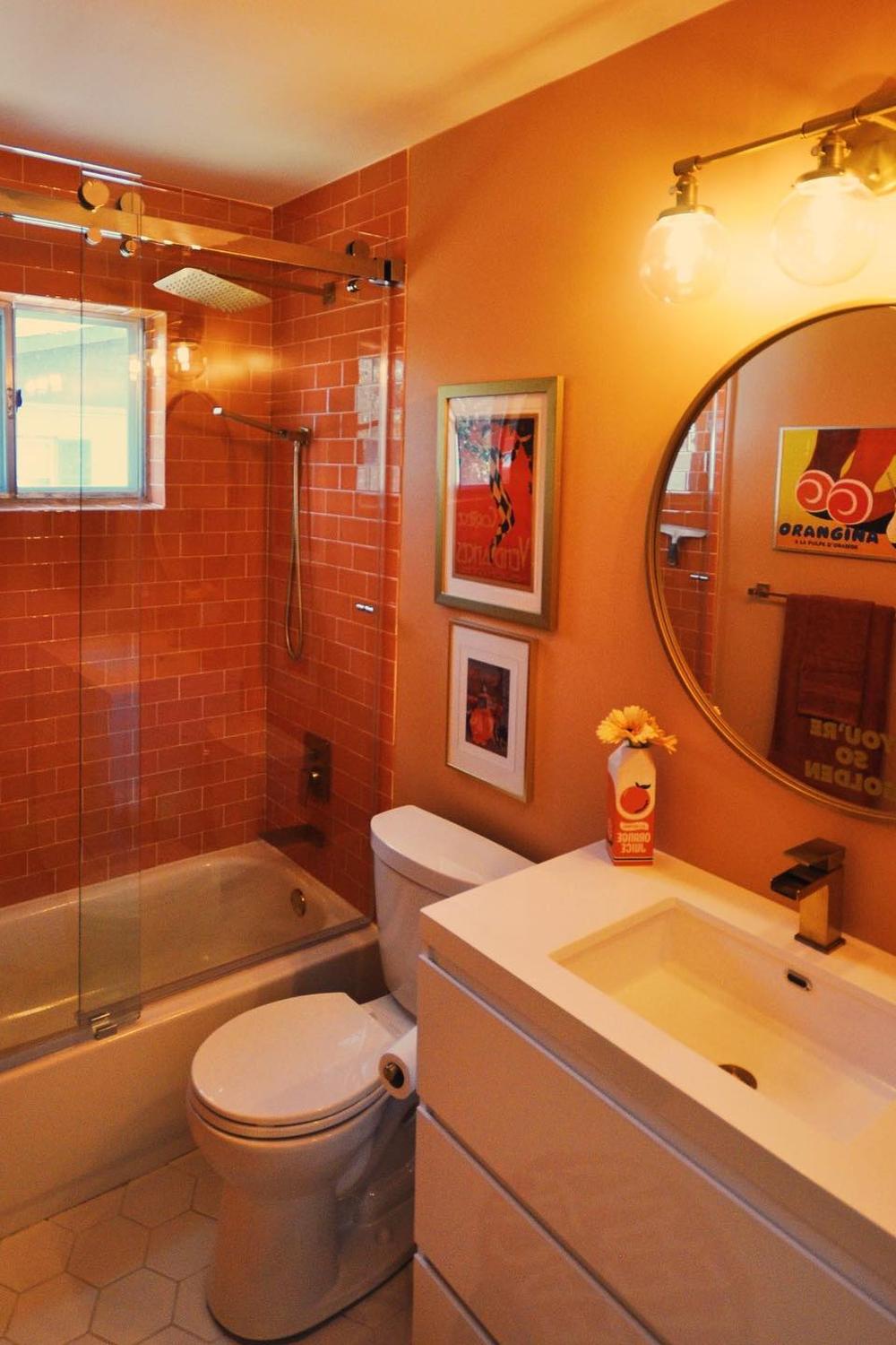 Un retiro relajante con temas cálidos