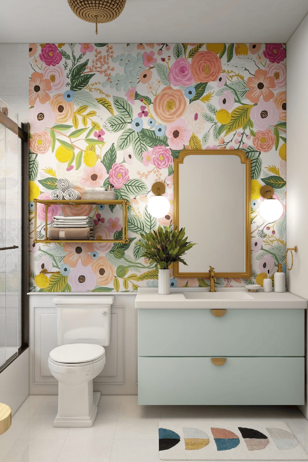 Baño con papel pintado floral vibrante y alegre