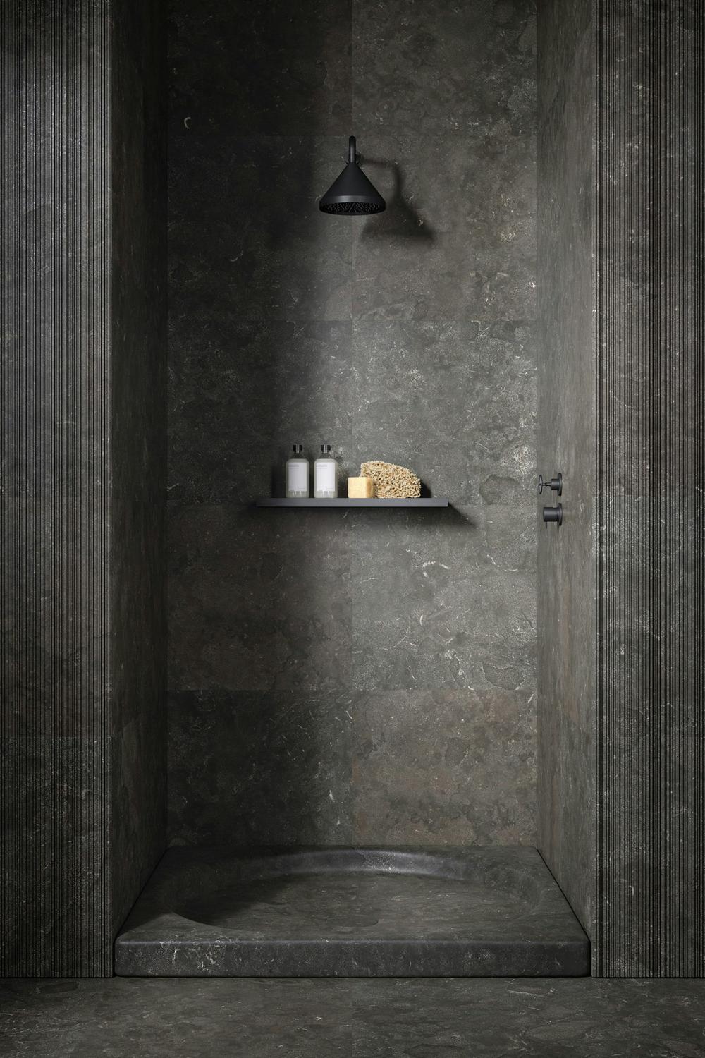 Baño moderno y abierto con diseño elegante