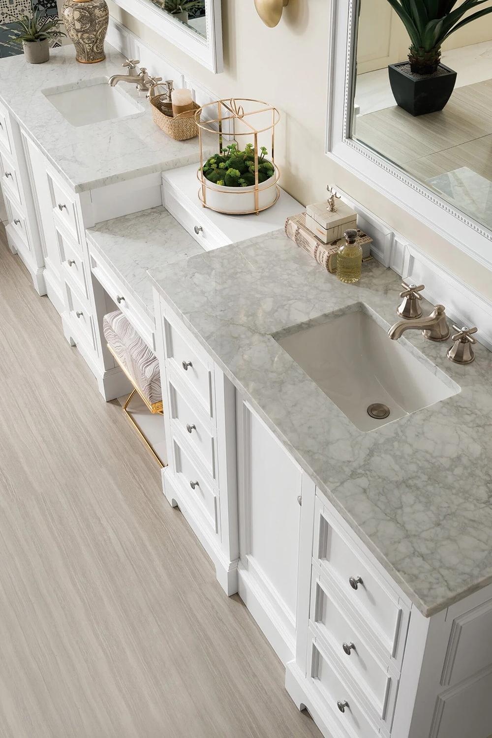 Mueble de lavabo doble con mármol gris texturizado