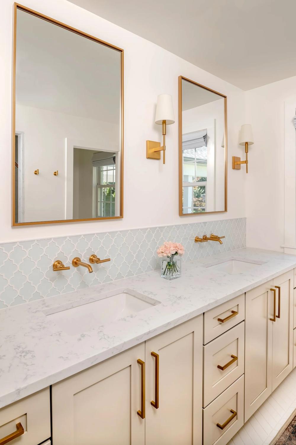 Mueble de baño de doble lavabo elegante y moderno