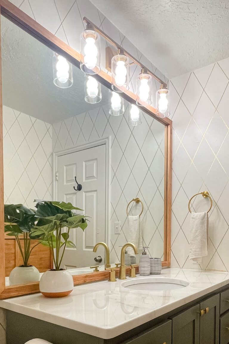 24 Frame Bathroom Mirror Designs to Elevate Your Decor
