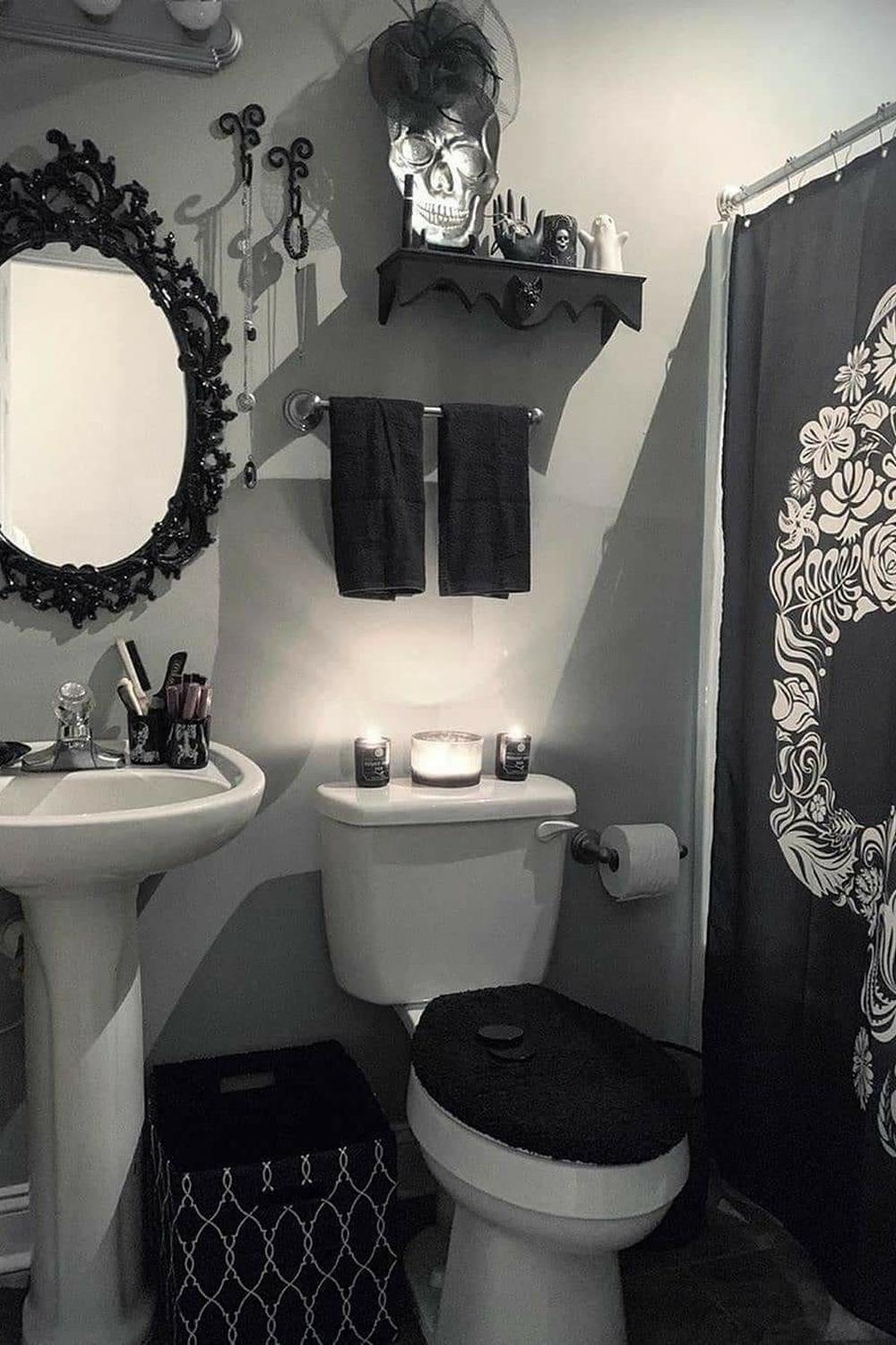15 Inspiring Goth Bathroom Ideas for a Darkly Elegant Retreat