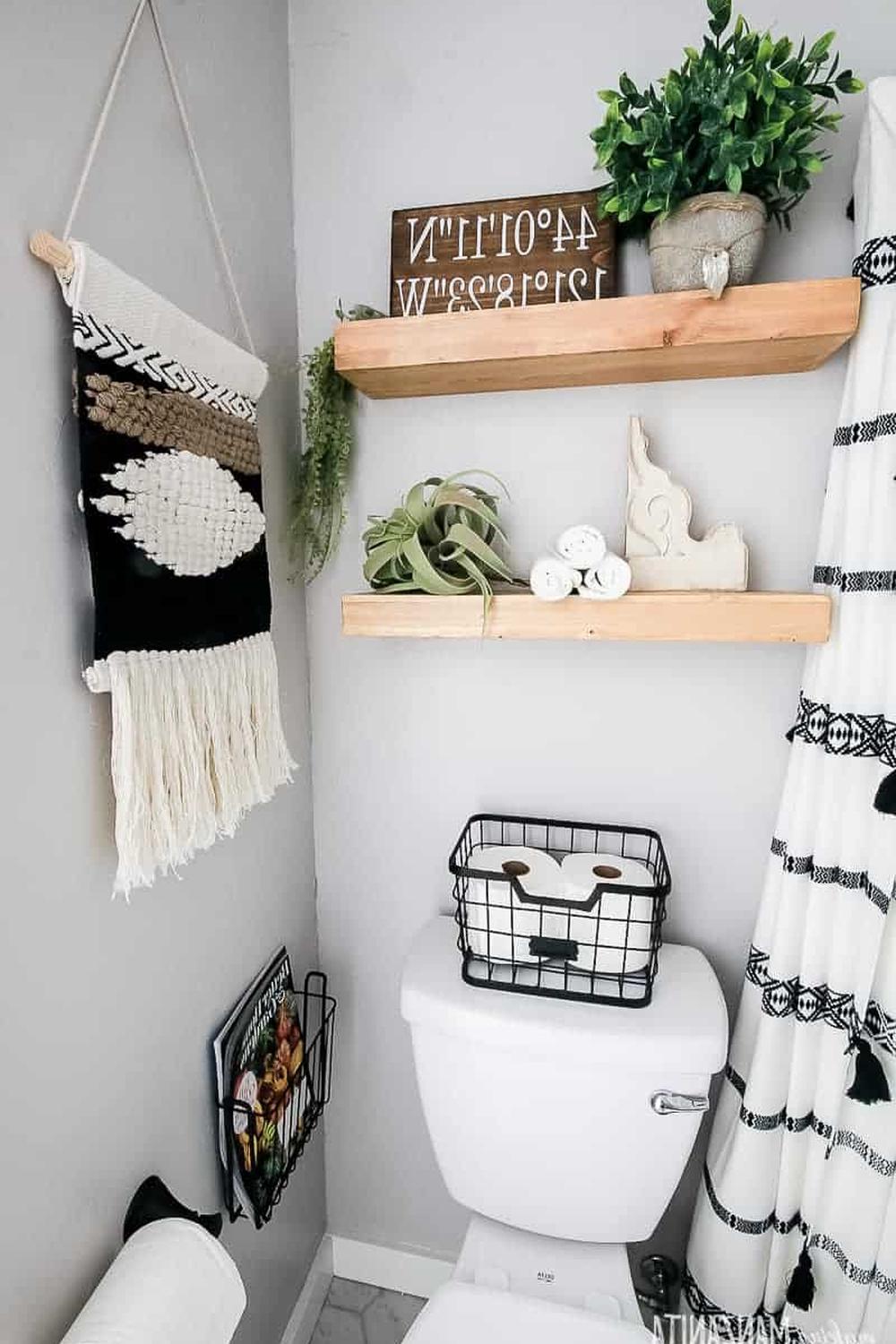 Baño boho elegante y sofisticado con mosaicos coloridos