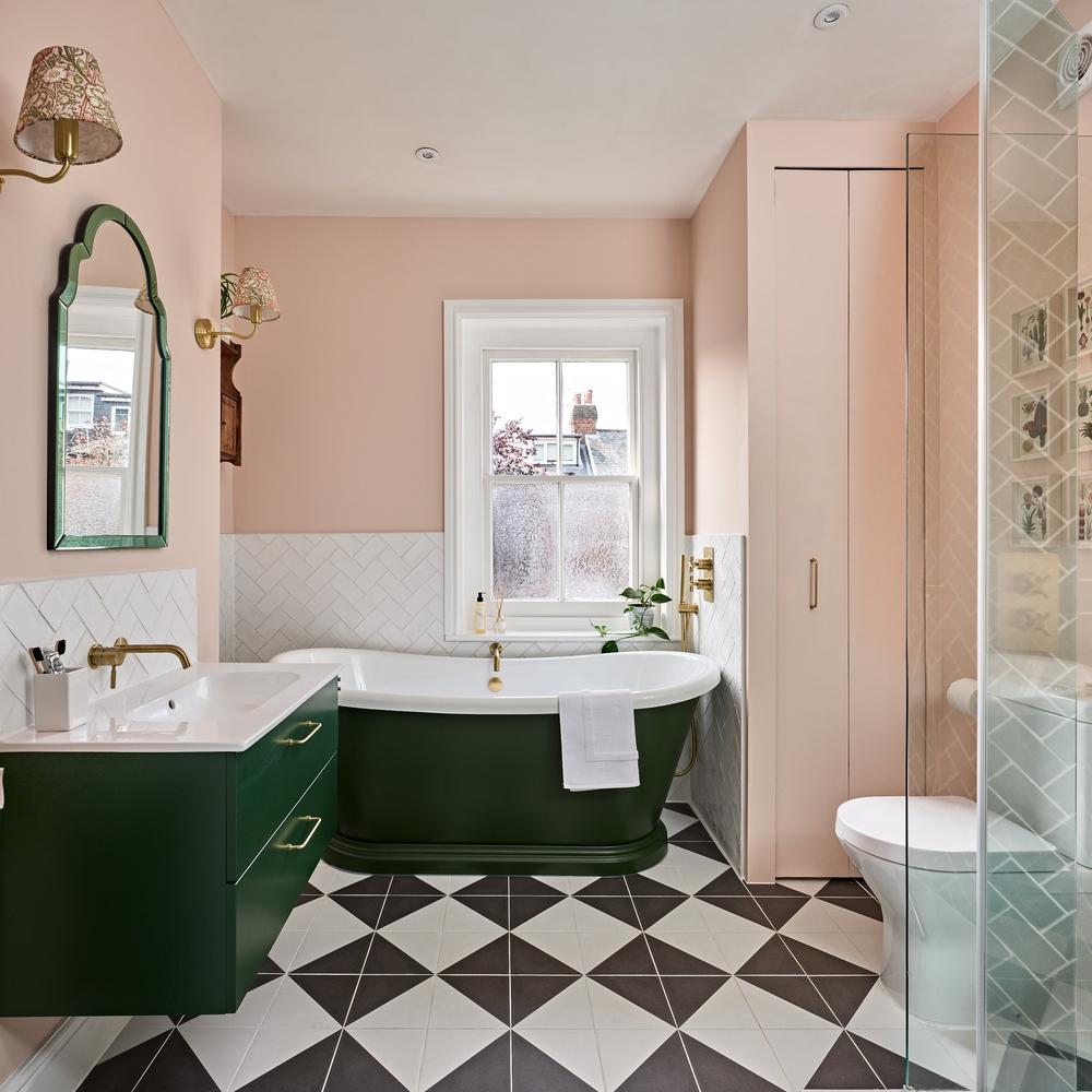 Elegant bathroom design featuring chic color contrasts with vintage elements.