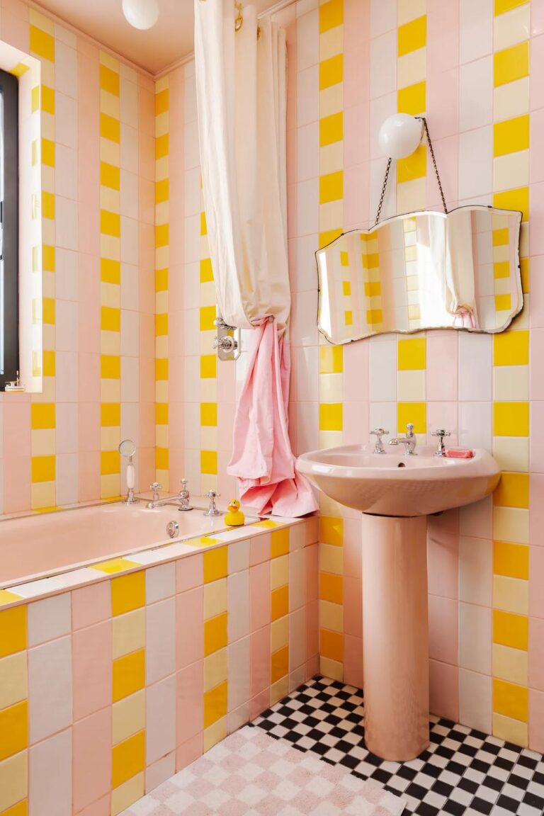 13 Maximalist Bathroom Designs to Inspire Your Next Renovation
