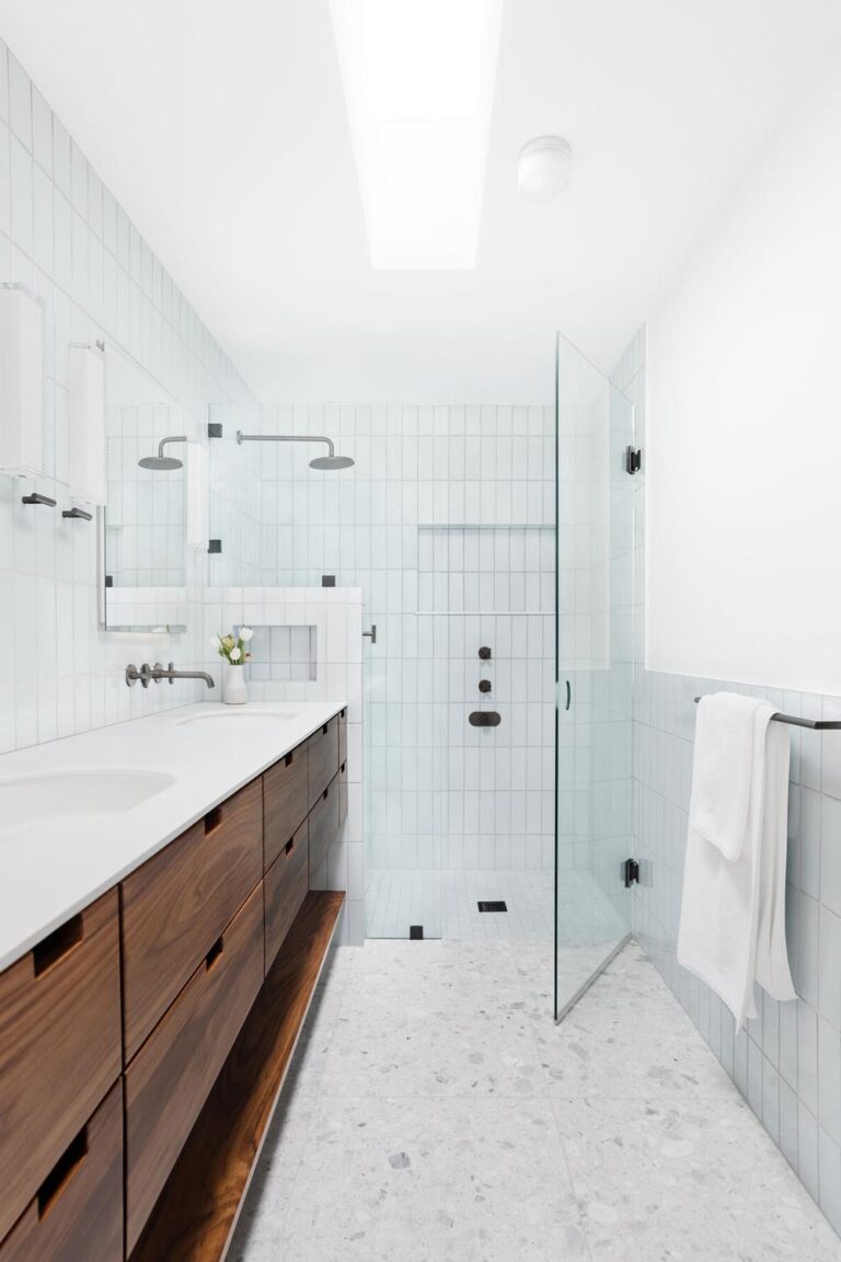 17 Inspiring Mid-Century Modern Bathroom Tile Designs You’ll Love