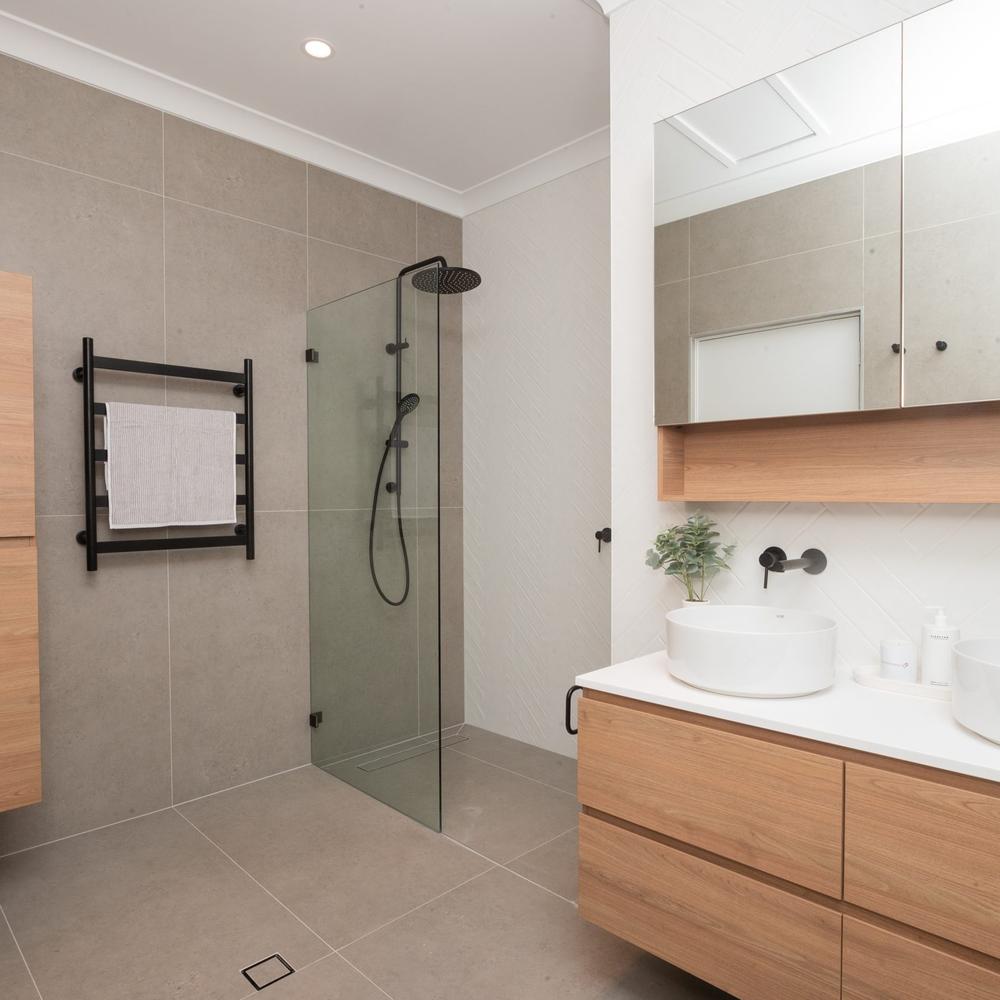 Spacious Elegance in a Minimalist Layout