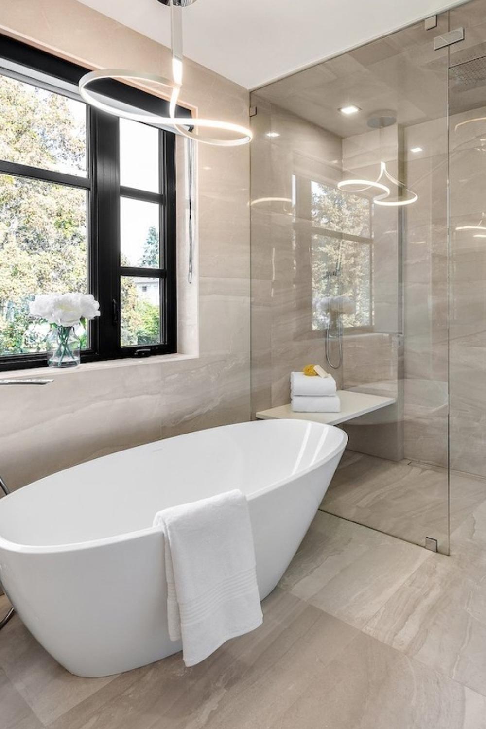 Estilo minimalista con formas esféricas