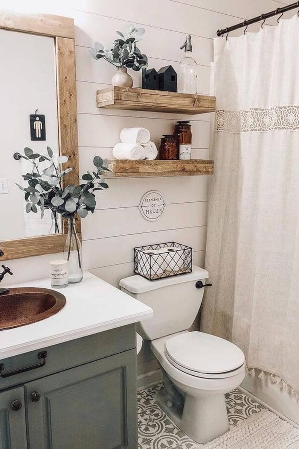 Baño que destaca por su carácter acogedor