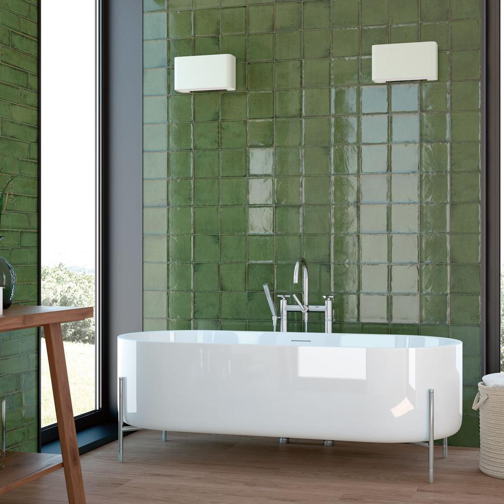 Ducha Acogedora con Azulejos en Verde Oliva