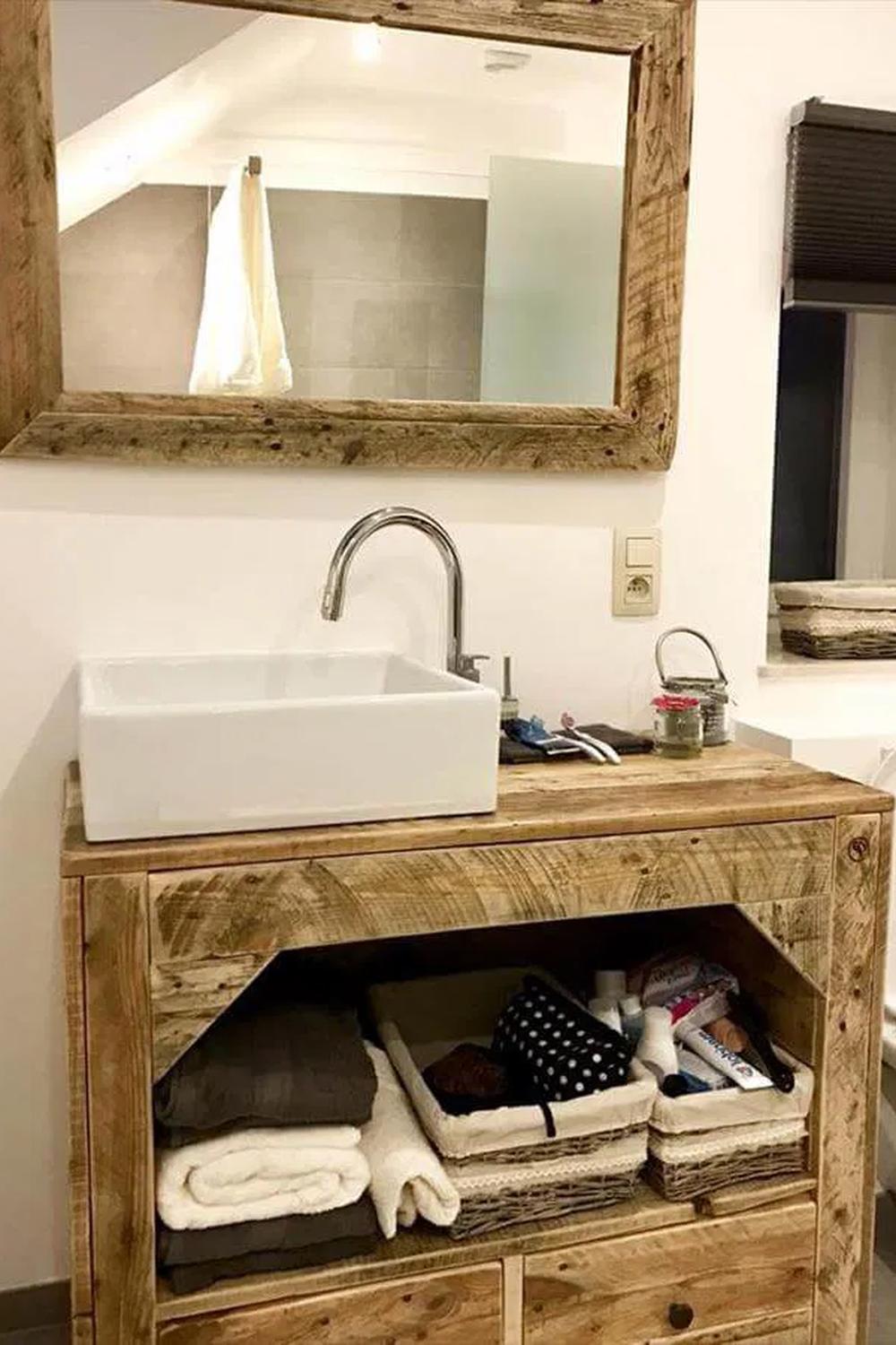 Lavabo moderno de estilo rústico