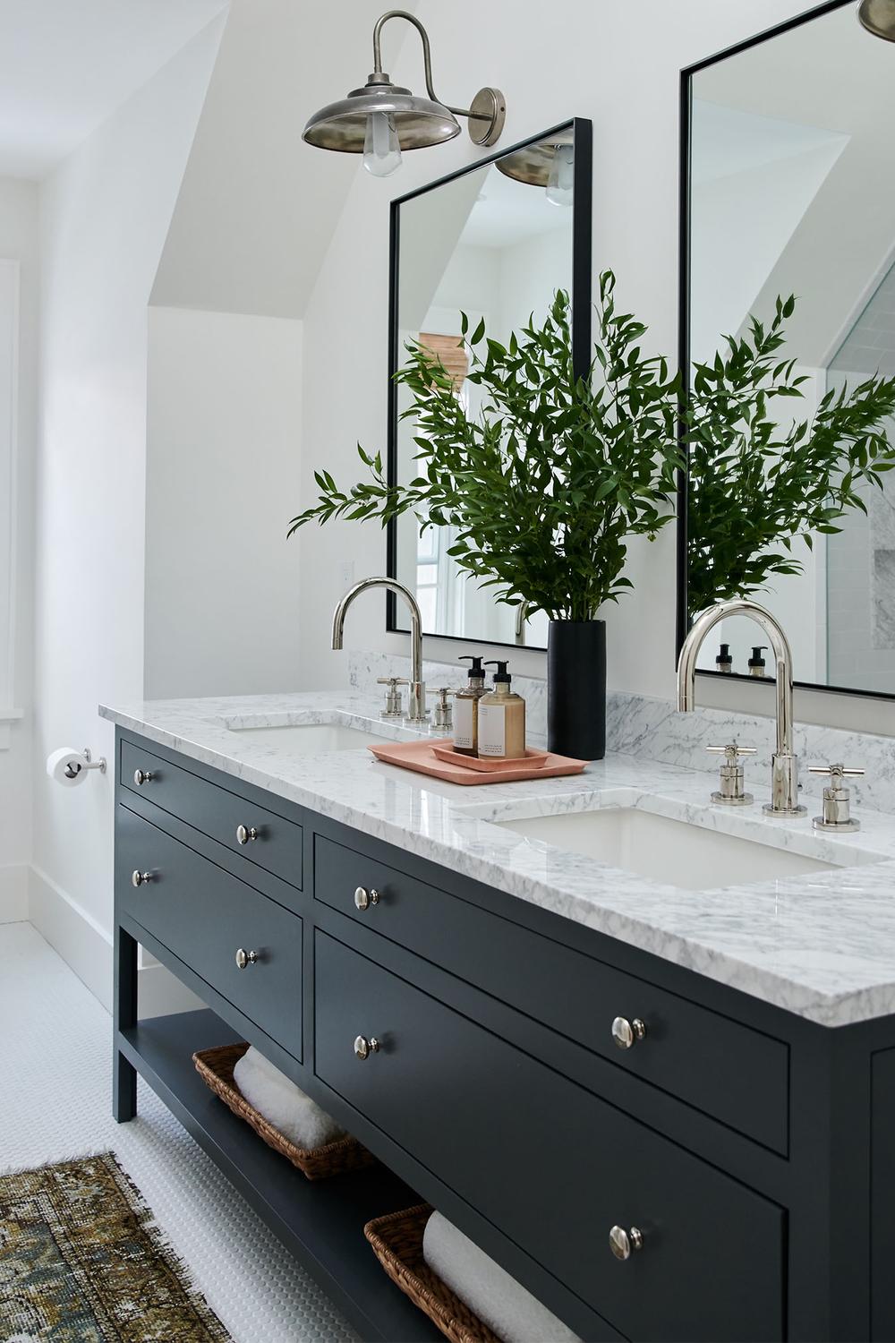 Penny Tile Bathroom: Un lugar exclusivo para disfrutar