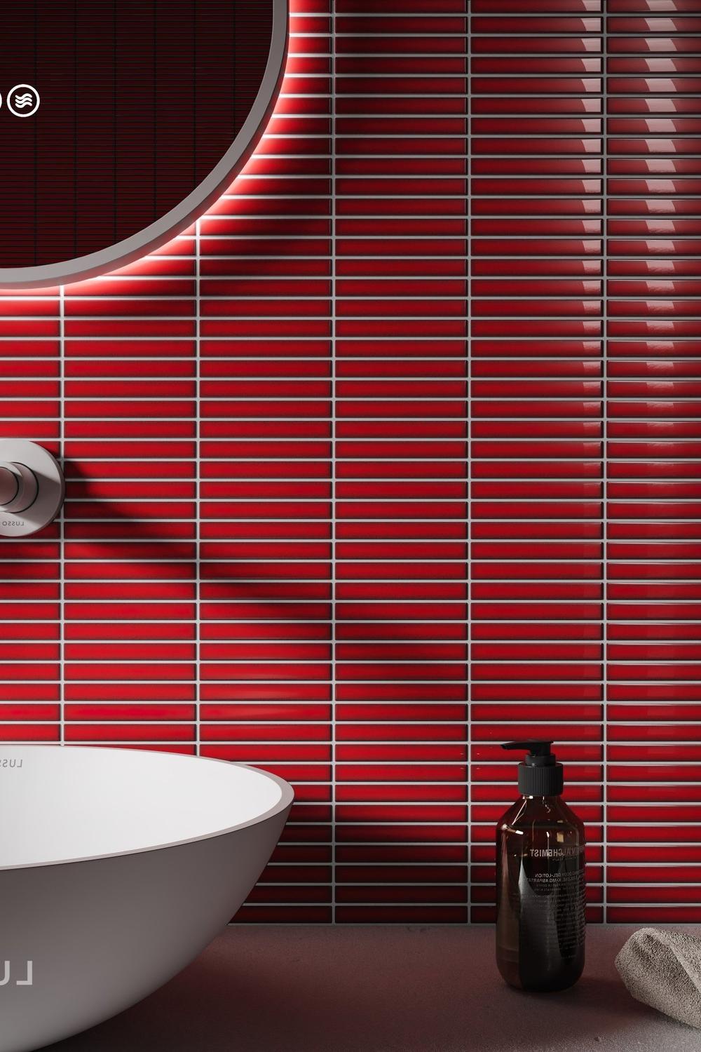 Baño en tonos rojo y blanco con diseño decorativo