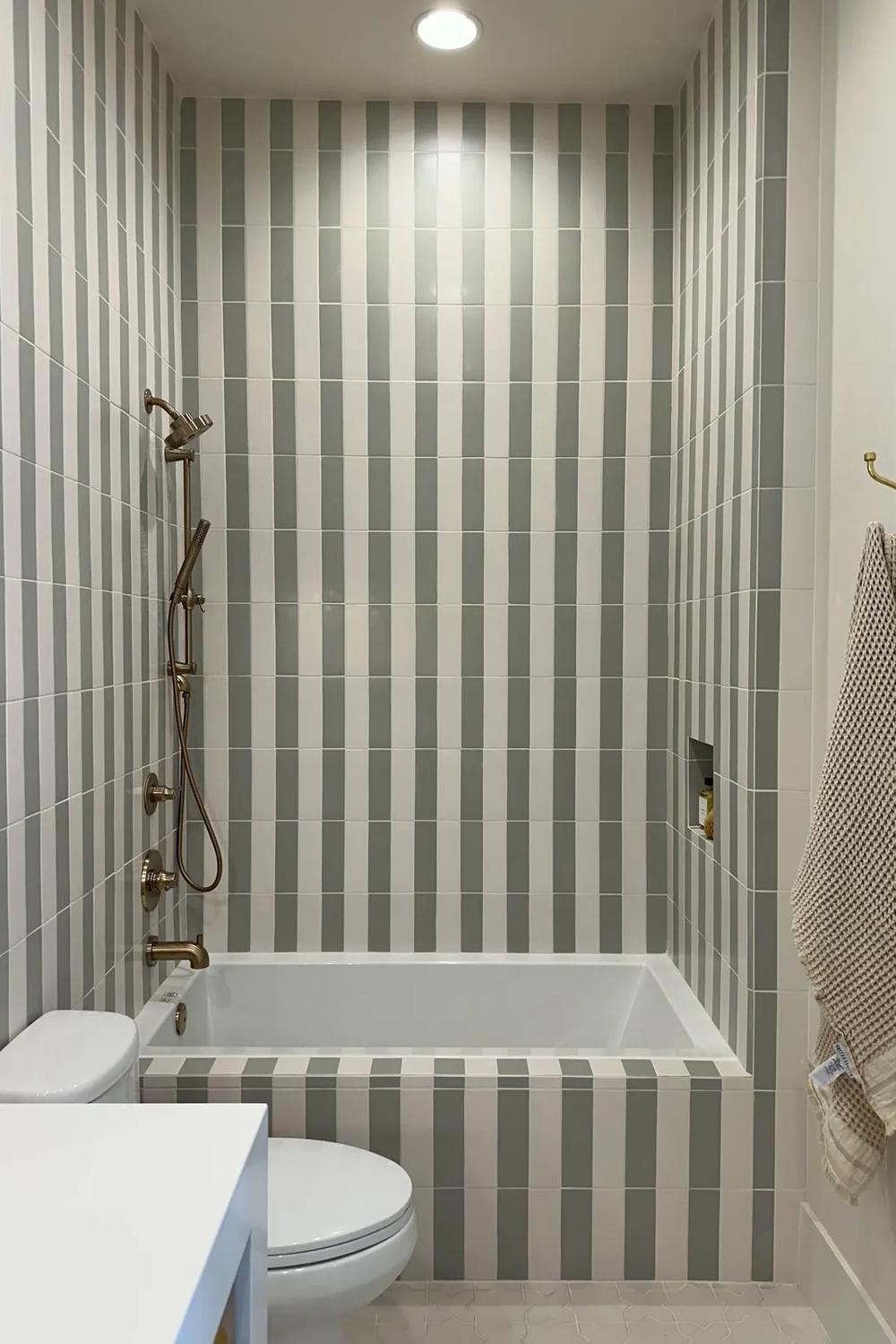 21 Striking Stripe Tile Bathroom Designs to Inspire Your Renovation