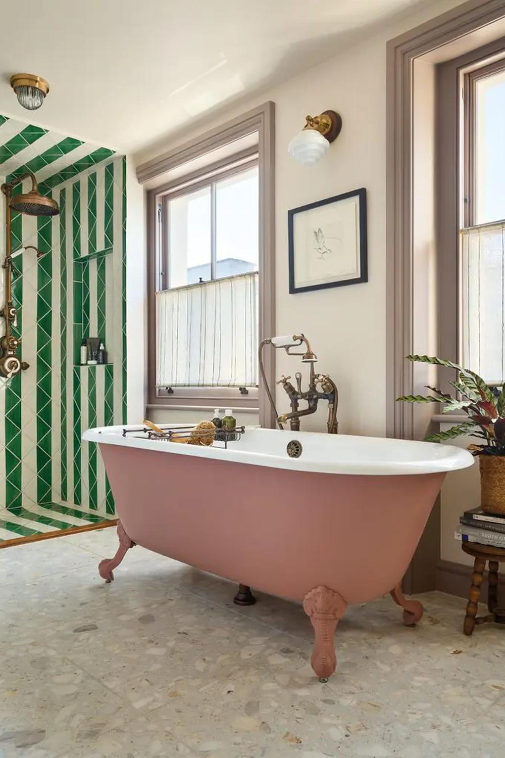 Baño vintage con azulejos de diseño