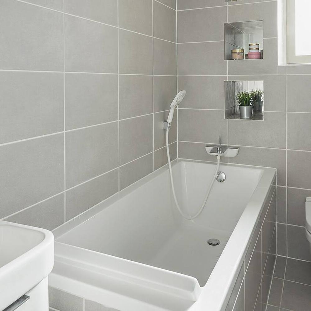 Baño contemporáneo con creatividad en cada rincón