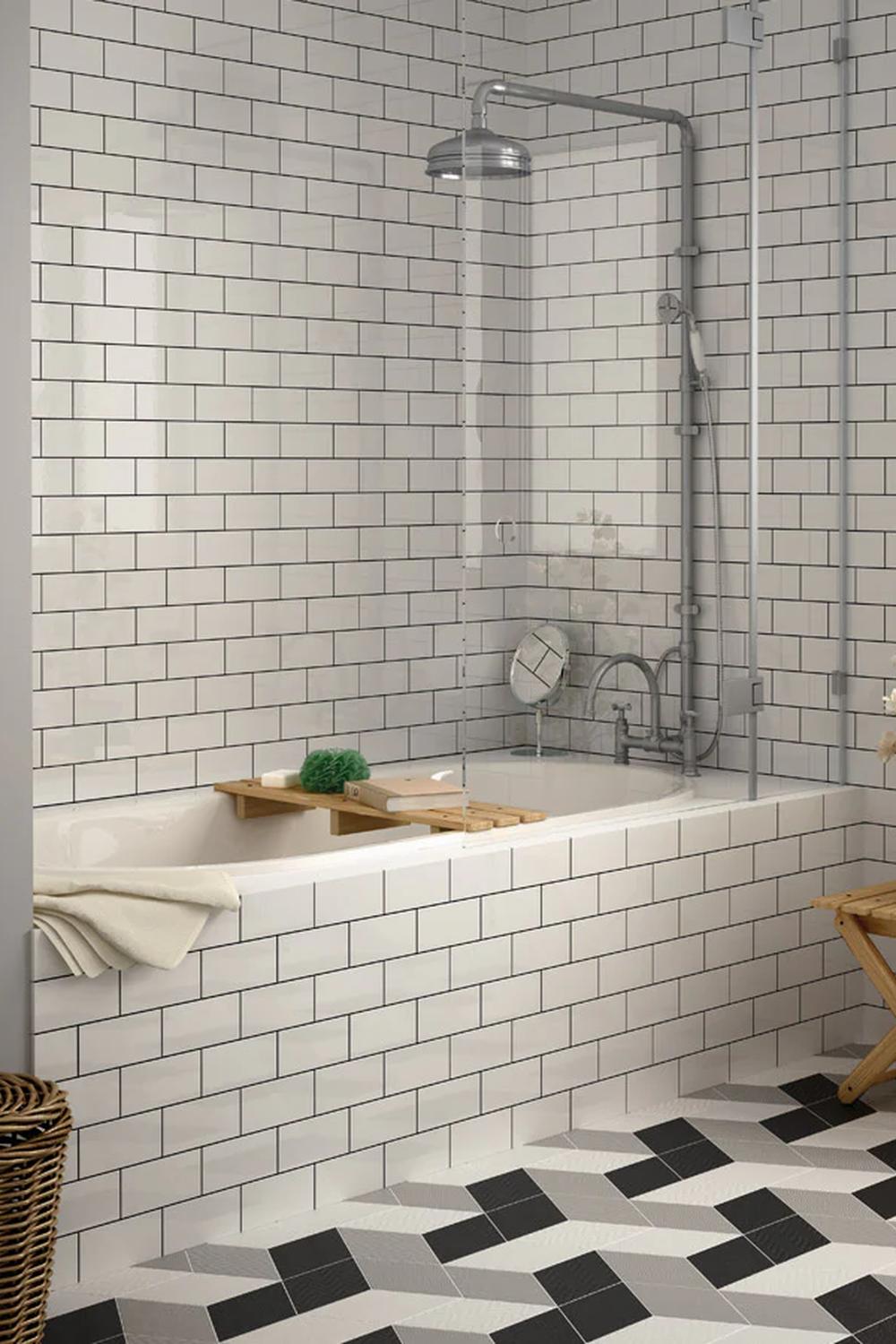 Baño con zonas definidas y toques de diseño