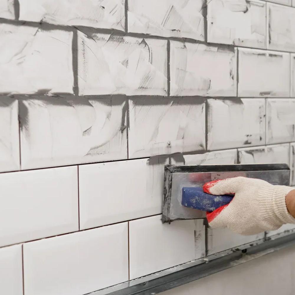 Proceso de instalación de azulejos: grouting a la vista